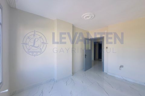 LEVANTENDEN HAVUZLU 24 SAAT GÜVENLİKLİ SİTEDE İÇİ YENİ 3+1