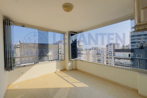 LEVANTENDEN HAVUZLU SİTE DENİZ GÖREN BALKON KOMBİ CAM BALKON 3+1