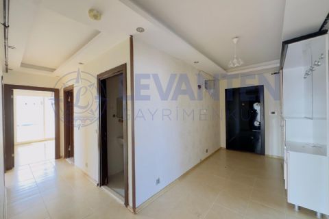 LEVANTENDEN HAVUZLU SİTE DENİZ GÖREN BALKON KOMBİ CAM BALKON 3+1