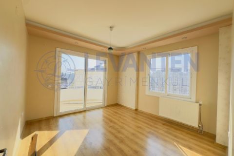 LEVANTENDEN HAVUZLU SİTE DENİZ GÖREN BALKON KOMBİ CAM BALKON 3+1