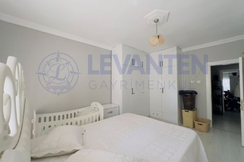 LEVANTENDEN HAVUZLU SİTE İÇİ KOMBİ CAM BALKON İÇİ YENİLENMİŞ 3+1