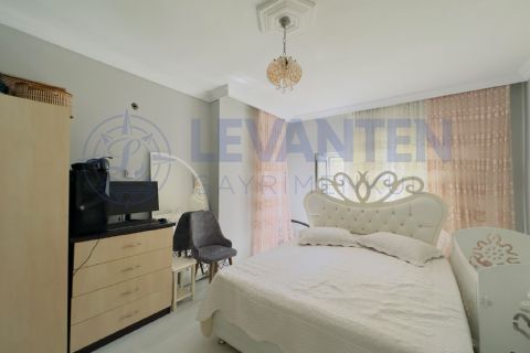 LEVANTENDEN HAVUZLU SİTE İÇİ KOMBİ CAM BALKON İÇİ YENİLENMİŞ 3+1