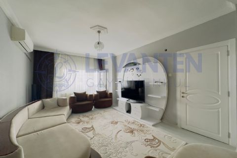 LEVANTENDEN HAVUZLU SİTE İÇİ KOMBİ CAM BALKON İÇİ YENİLENMİŞ 3+1