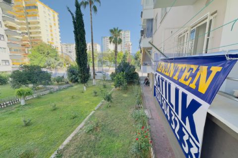 LEVANTENDEN HAVUZLU SİTE İÇİ KOMBİ CAM BALKON İÇİ YENİLENMİŞ 3+1