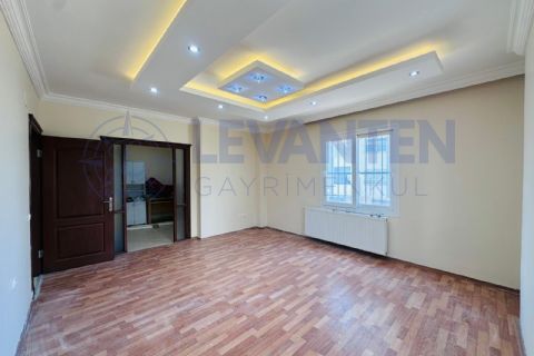 LEVANTENDEN HER KAT TEK AYRI MUTFAK 2 BANYO KOMBİ AÇIK CEPHE 4+1