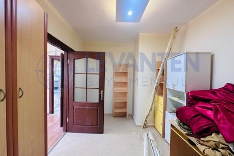LEVANTENDEN HER KAT TEK AYRI MUTFAK 2 BANYO KOMBİ AÇIK CEPHE 4+1