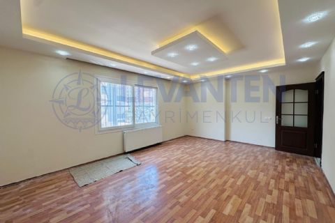LEVANTENDEN HER KAT TEK AYRI MUTFAK 2 BANYO KOMBİ AÇIK CEPHE 4+1
