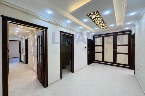 LEVANTENDEN HER KAT TEK AYRI MUTFAK 2 BANYO KOMBİ AÇIK CEPHE 4+1