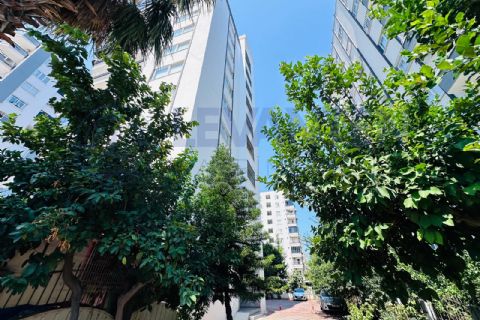 LEVANTENDEN HER KAT TEK AYRI MUTFAK 2 BANYO KOMBİ AÇIK CEPHE 4+1