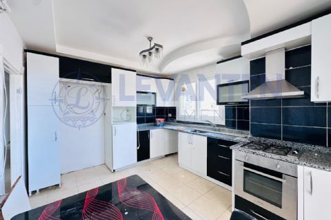 LEVANTENDEN İKİ BLOKLU SİTE İÇERİSİNDE KOMBİLİ MERKEZİ KONUM 3+1