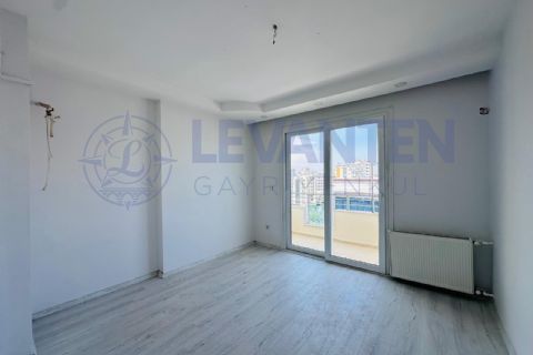 LEVANTENDEN İKİ BLOKLU SİTE İÇERİSİNDE KOMBİLİ MERKEZİ KONUM 3+1