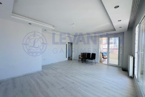 LEVANTENDEN İKİ BLOKLU SİTE İÇERİSİNDE KOMBİLİ MERKEZİ KONUM 3+1