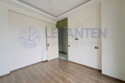 LEVANTENDEN KALİTELİ MALZEME KORİDORLU BALKONLU 1+1