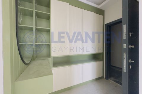 LEVANTENDEN KALİTELİ MALZEME KORİİDORLU BALKONLU 1+1