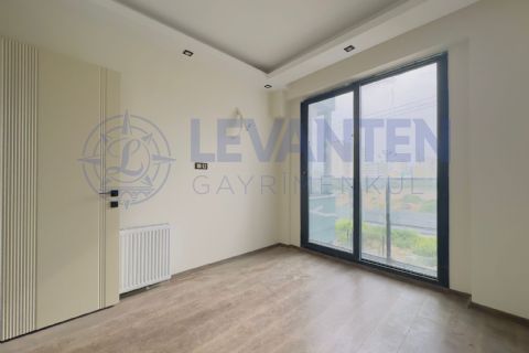 LEVANTENDEN KALİTELİ MALZEME KORİİDORLU BALKONLU 1+1