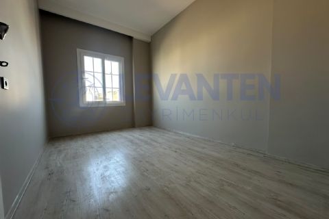 LEVANTENDEN KARGIPINARINDA GENİŞ 2+1
