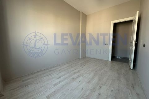 LEVANTENDEN KARGIPINARINDA GENİŞ 2+1