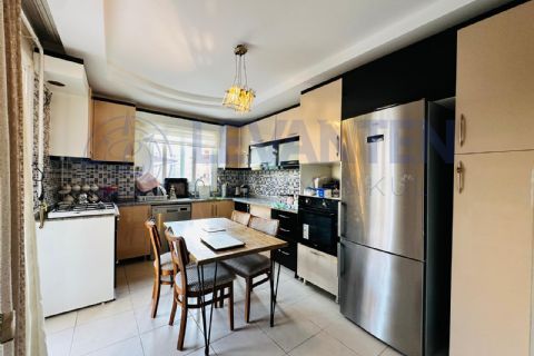 LEVANTENDEN KİTAPSAN ARKASI SOSYETEYE YAKIN 3+1
