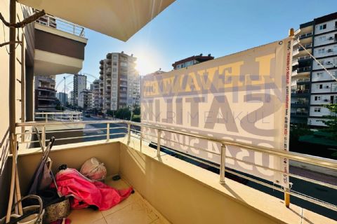 LEVANTENDEN KİTAPSAN ARKASI SOSYETEYE YAKIN 3+1