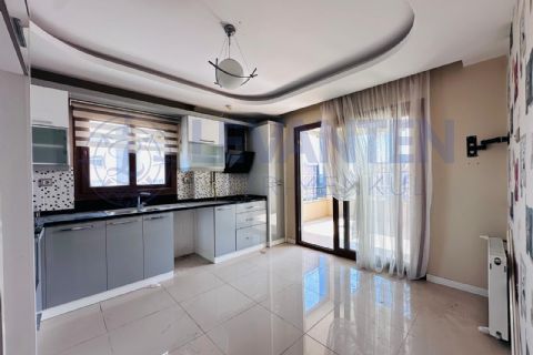 LEVANTENDEN KOMBİ CAM BALKON KLİMA CADDE ÜZERİ HER KAT TEK 3+1