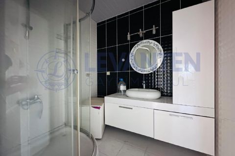 LEVANTENDEN KOMBİ CAM BALKON KLİMA CADDE ÜZERİ HER KAT TEK 3+1