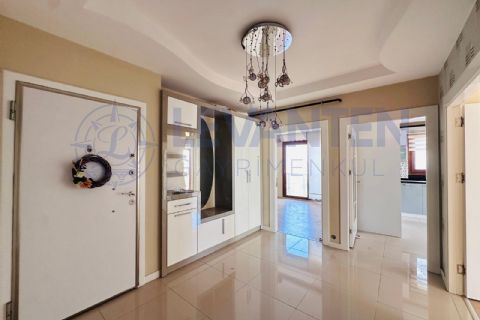 LEVANTENDEN KOMBİ CAM BALKON KLİMA CADDE ÜZERİ HER KAT TEK 3+1