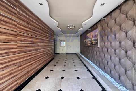 LEVANTENDEN KOMBİ CAM BALKON KLİMA CADDE ÜZERİ HER KAT TEK 3+1