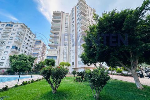 LEVANTENDEN MENDERES MAH HAVUZLU SİTE İÇİ KOMBİLİ DENİZ GÖREN 3+1