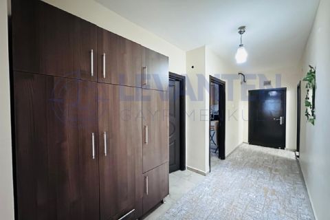 LEVANTENDEN MENDERES MAH HAVUZLU SİTE İÇİ KOMBİLİ DENİZ GÖREN 3+1
