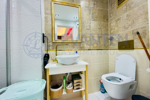 LEVANTENDEN MENDERESTE İÇ MİMAR YAPIMI TEK BLOK HAVUZLU 4+1