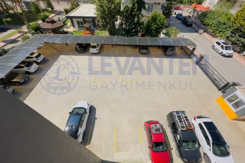 LEVANTENDEN MENDERESTE İÇ MİMAR YAPIMI TEK BLOK HAVUZLU 4+1