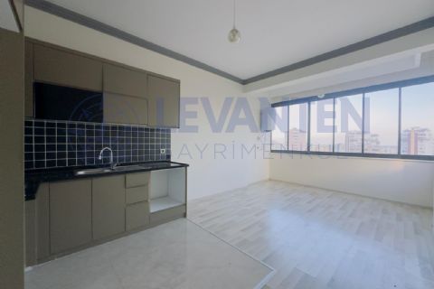 LEVANTENDEN MERKEZ MAHDE TEK BLOK CEPHE AÇIK KUYULUK YOLU 2+1
