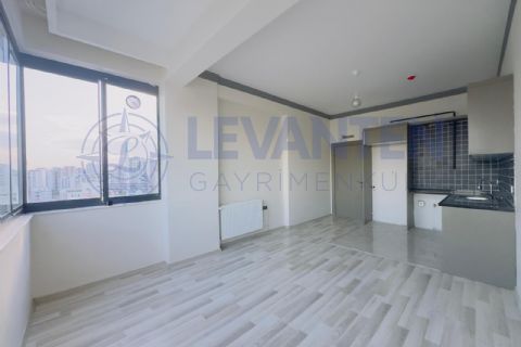 LEVANTENDEN MERKEZ MAHDE TEK BLOK CEPHE AÇIK KUYULUK YOLU 2+1