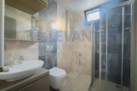 LEVANTENDEN MERKEZ MAHDE TEK BLOK CEPHE AÇIK KUYULUK YOLU 2+1