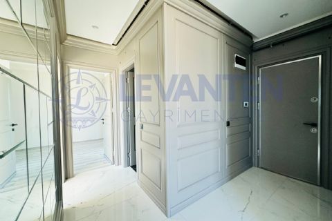 LEVANTENDEN MERKEZİ KONUM HAVUZ KOMBİ 2 BANYO 2+1 GENİŞ