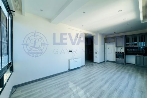 LEVANTENDEN MERKEZİ KONUM HAVUZ KOMBİ 2 BANYO 2+1 GENİŞ