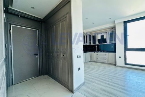 LEVANTENDEN MERKEZİ KONUM HAVUZ KOMBİ 2 BANYO 2+1 GENİŞ