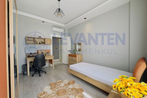 LEVANTENDEN MERKEZİ KONUM SİTE HAVUZ KOMBİ LÜKS 4+1