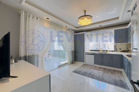 LEVANTENDEN MERKEZİ KONUM SİTE HAVUZ KOMBİ LÜKS 4+1