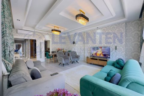 LEVANTENDEN MERKEZİ KONUM SİTE HAVUZ KOMBİ LÜKS 4+1
