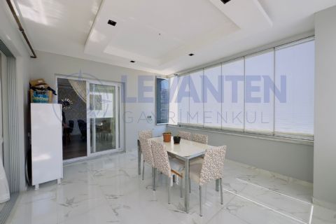 LEVANTENDEN MERKEZİ KONUM SİTE HAVUZ KOMBİ LÜKS 4+1