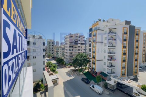 LEVANTENDEN MERKEZİ KONUM SİTE HAVUZ KOMBİ LÜKS 4+1