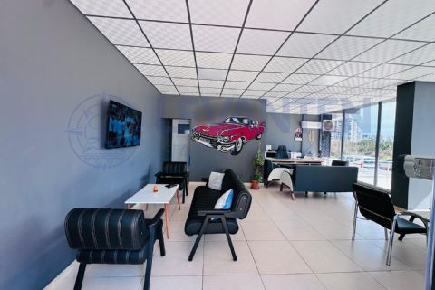 LEVANTENDEN MEZİTLİ 2. ÇEVRE YOLU CEPHELİ 70+170 M2 ALAN