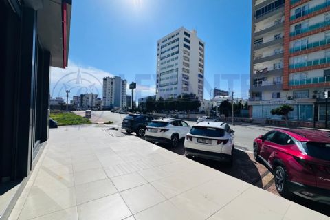 LEVANTENDEN MEZİTLİ 2. ÇEVRE YOLU CEPHELİ 70+170 M2 ALAN