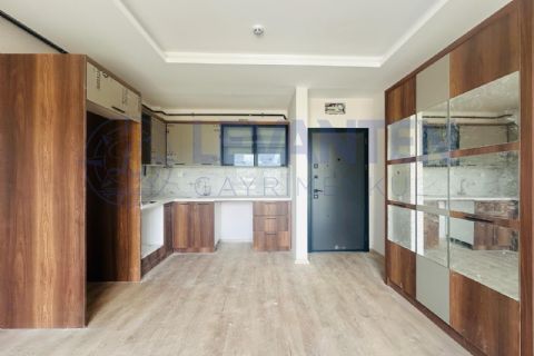 LEVANTEN'DEN MEZİTLİ AKDENİZ MAH SIFIR HAVUZLU 2+1