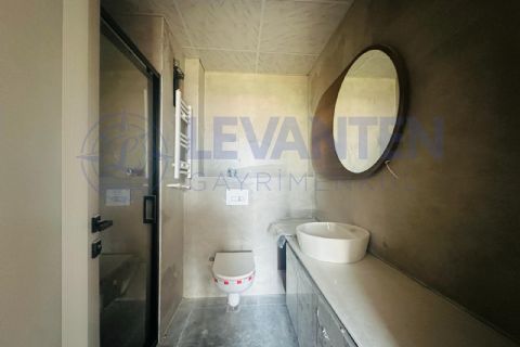 LEVANTEN'DEN MEZİTLİ AKDENİZ MAH SIFIR HAVUZLU 2+1