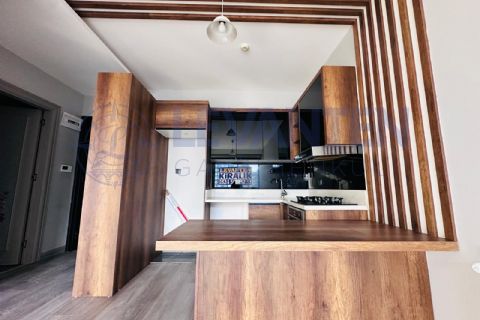 LEVANTENDEN MEZİTLİ KAYMAKAMLIK ARKASI TEMİZ 1+1