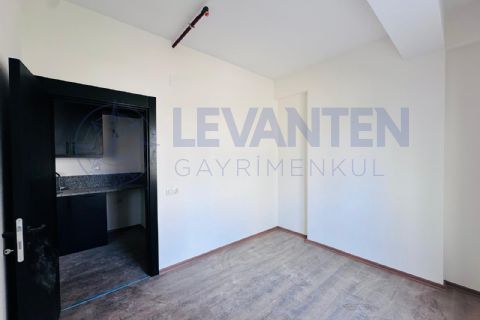 LEVANTENDEN MEZİTLİ KAYMAKAMLIK BELEDİYE YAKINI 1+1