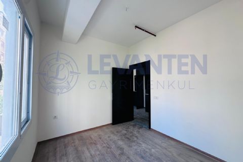 LEVANTENDEN MEZİTLİ KAYMAKAMLIK BELEDİYE YAKINI 1+1
