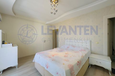 LEVANTENDEN Mezitli Yenimahalle'de CEPHE AÇIK Satılık 3+1 Daire